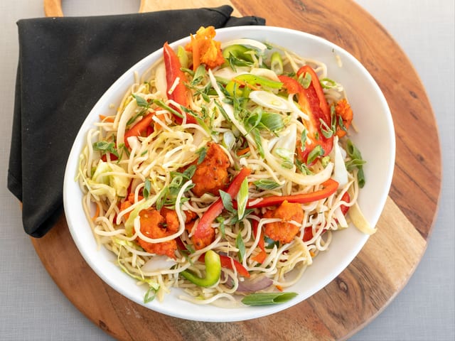 Hakka Noodles (Chicken).